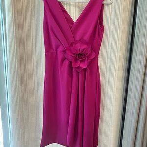 Chic Fuchsia Sleeveless Dress with Floral Detail